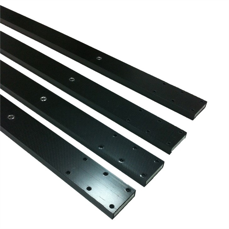 Rør rektangulære med fiber av karbon